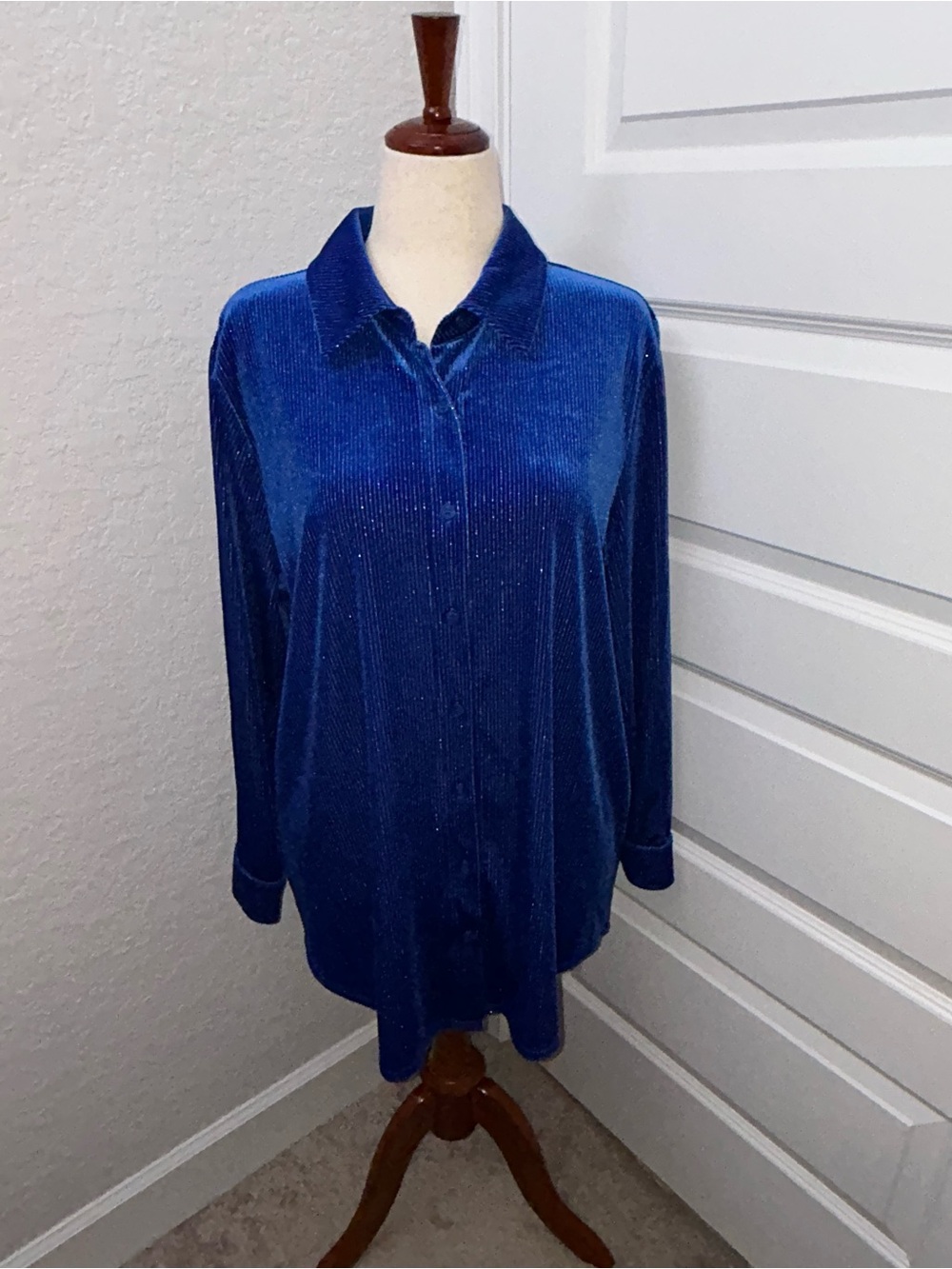 Soft Surroundings Velvet Metallic Button Front Long Sleeve Tunic Shirt Top